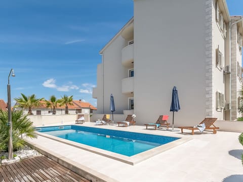 Swimming Pool, Property, Building, House, Real Estate, Vacation, Villa, Resort, Architecture, Estate
