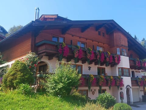 Double room with shower, WC "2 - Haus Heidi Apartment in Maria Alm