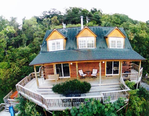 Log Cabin with incredible Views