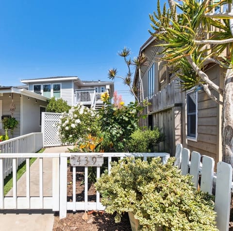 Fully fenced area around house