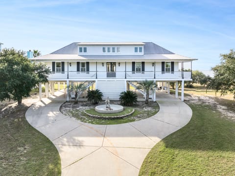 Seagrass Beachhouse, Ocean Front Property, Private Beach, Gulf of Mexico