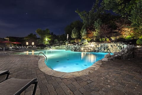 Welcome to Cottage #12 at Chalets on Table Rock Lake!