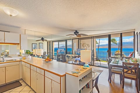 Oceanfront views even when you are cooking!