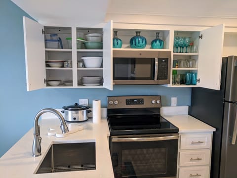 Kitchen fully stocked for your use!