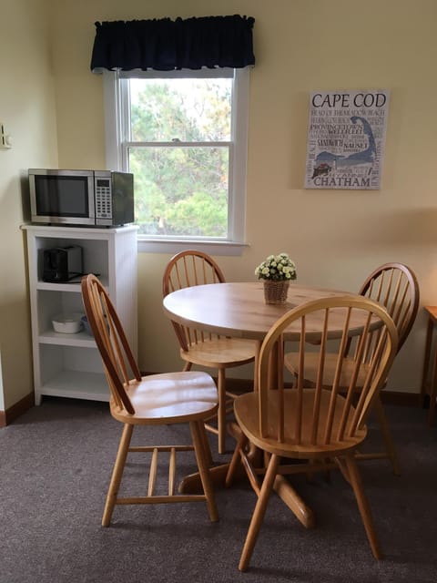 Dining area also has microwave oven