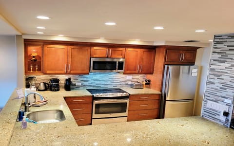 Extra Large Gourmet Kitchen with all the amenities of home !