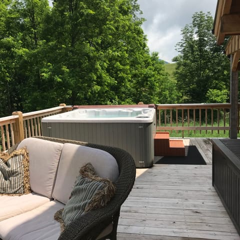 Hot tub ready! We try extra hard to maintain our hot tub for your enjoyment!