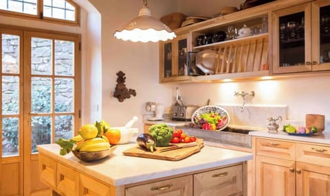 Kitchen_detail of island