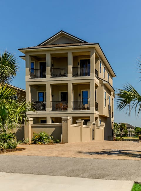 Beach Retreat West