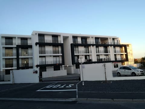 Surfers Paradise in Bloubergstrand - Self Catering Holiday accomodation