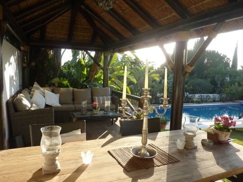 Garden Gazebo - We can see you stretched out here!