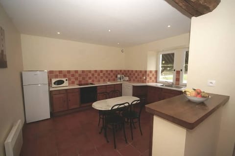Kitchen (1)