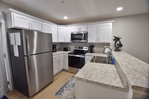 Brand new EVERYTHING in this modern kitchen!