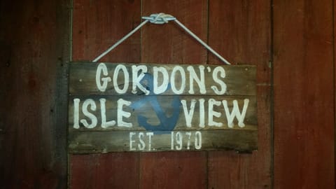 Welcome to our family home, since 1970!