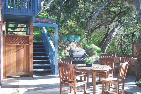 Al Fresco dining on the southern patio....