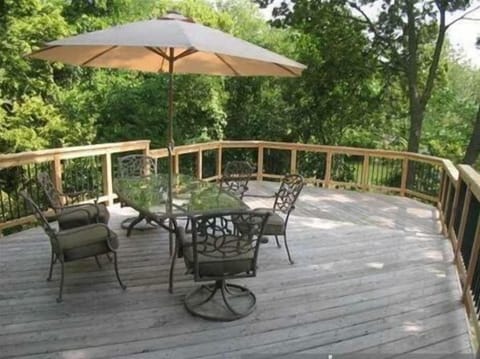 Spacious 16 ft x 27 ft cedar deck