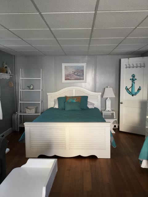 Queen bed
