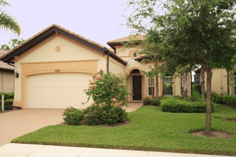 House on Quiet Cul de Sac Street in Small Private Gated Community