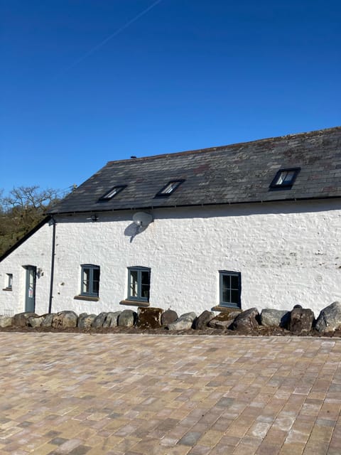 Spacious car parking area 