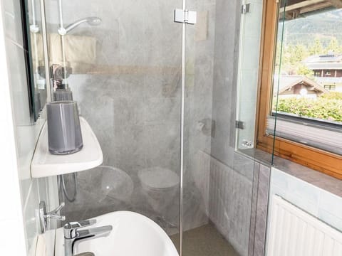 App. Type B / 2 bedrooms / shower, WC - Rosina Aberger, house Apartment in Salzburgerland