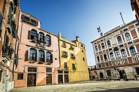 The 1st floor apartment 3   windows overlooking Corte Amaltea