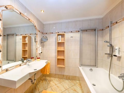 Junior Suite "Hochmais or Torscharte" - Urslauerhof, Berg & Spa Hotel House in Salzburgerland