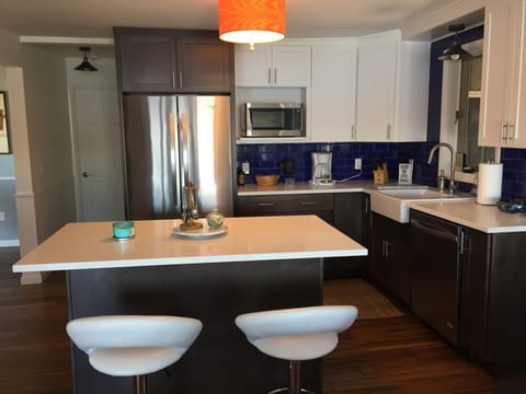 Completely renovated kitchen and well equipped 