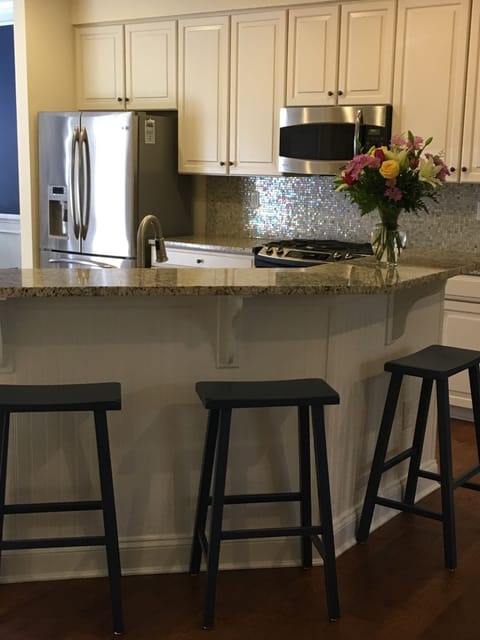 bar stool seating at the kitchen