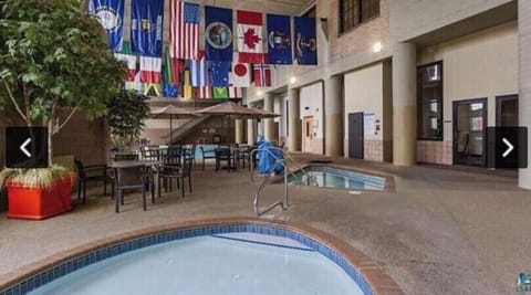 Wading pool and hottub