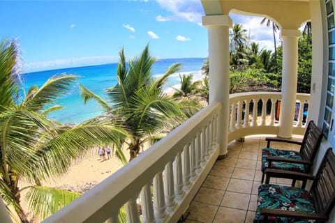 Right on Sandy Beach. Beautiful location. Beautiful accommodations.