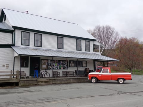 Barnard Country Store