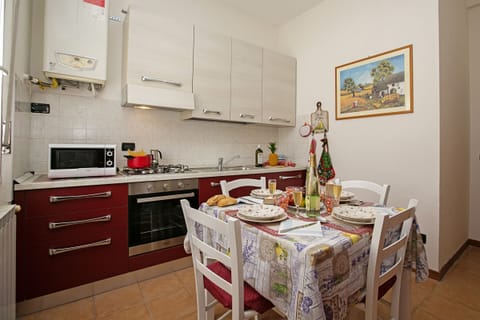 Kitchen-diner with microwave and cooker