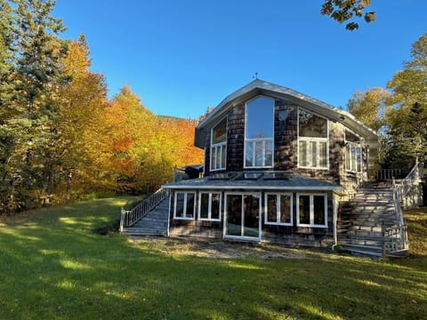 Otter Harbour Home
