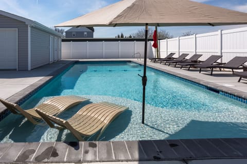 Private Pool! 16x36 Saltwater Pool with Poolside Powder Room