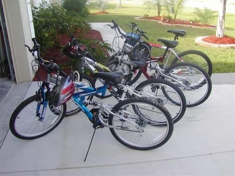 4 Mountain Bikes, 2 adult 26" bikes and 2 youth 24" bikes