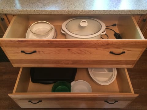 A fully stocked kitchen!