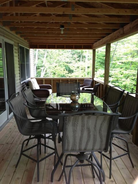 Comfortable and relaxing covered patio- table seats 6 and sitting area 