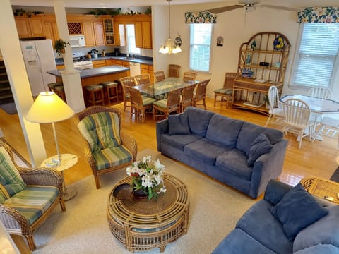 Spacious and beautifully decorated open area for everyone to hang out together