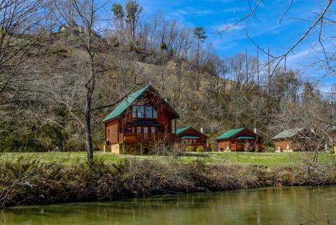 Cabins on the River in Pigeon Forge "River Cabin" - Located on the Little Pigeon River