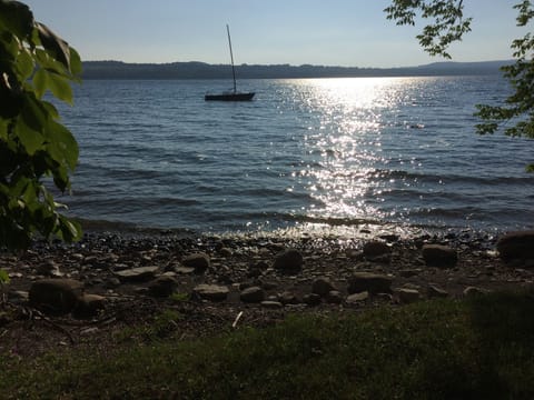 come enjoy the beautiful lake