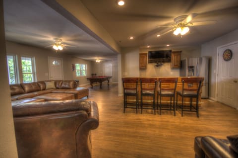 Time to relax and have fun. Lake views. Pool Table, Bar, TV and refrigerator.