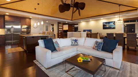 Large Open Concept home with vaulted ceilings