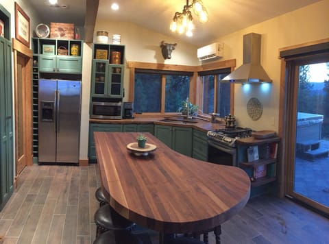 Or prepare a gourmet dinner and play games at the custom-built kitchen island.