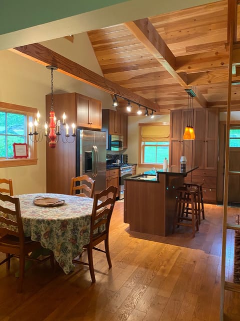Dining area and full kitchen