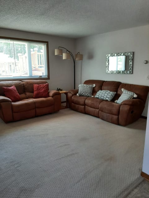 Spacious living room