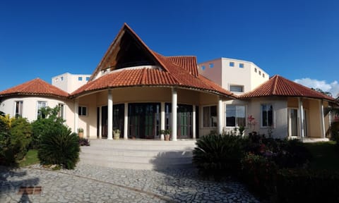 Main Villa (front)