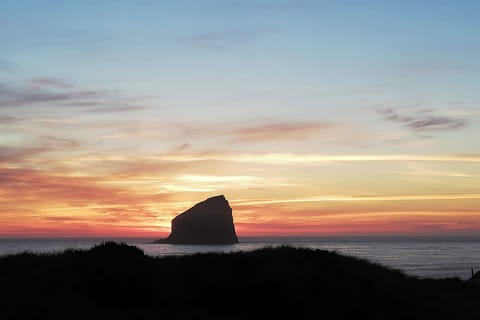Pacific City Vacation Rental | 4BR | 4BA | 3,000 Sq Ft | 2 Steps Required