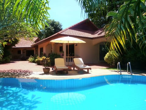 2 Bedroom Pool Villa COCONUT LAGOON