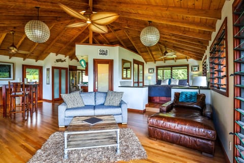 Ocean Suite Living room and bedroom