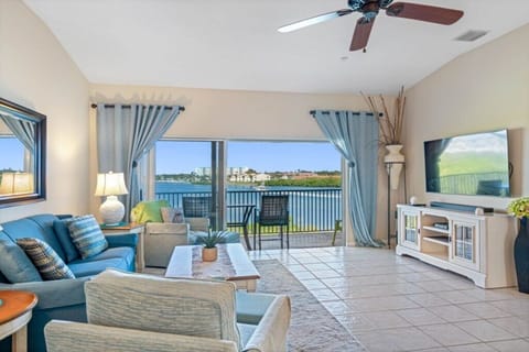 64-web-or-mls-19829 Gulf Blvd unit 704, Indian Shores, FL-64.JPG
